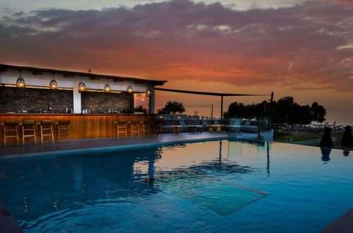 swimming-pool-6597589_1280