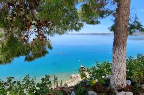 מי טורקיז ואורנים